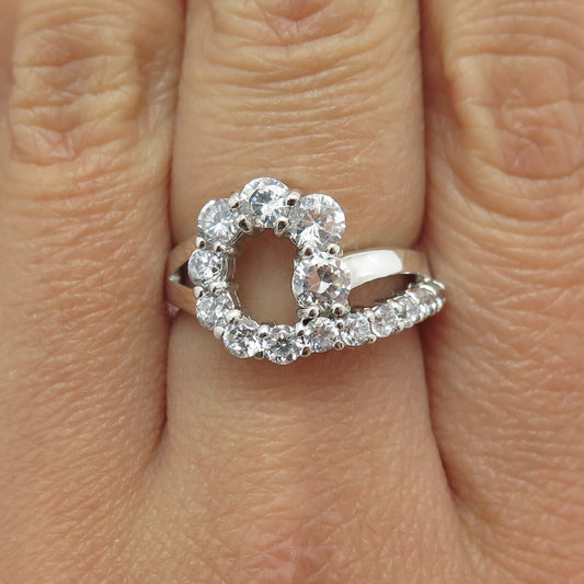 925 Sterling Silver Round-Cut Shaped C Z Modernist Ring Size 6.75