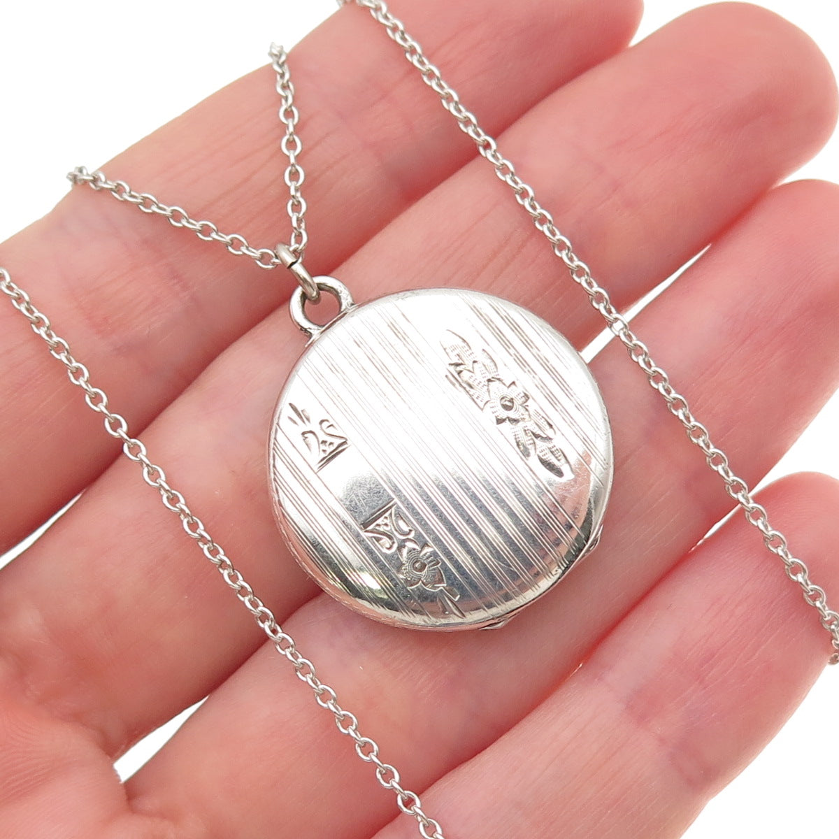 Binder Bros Sterling Silver Antique Art Deco Locket Pendant Chain Necklace 20"