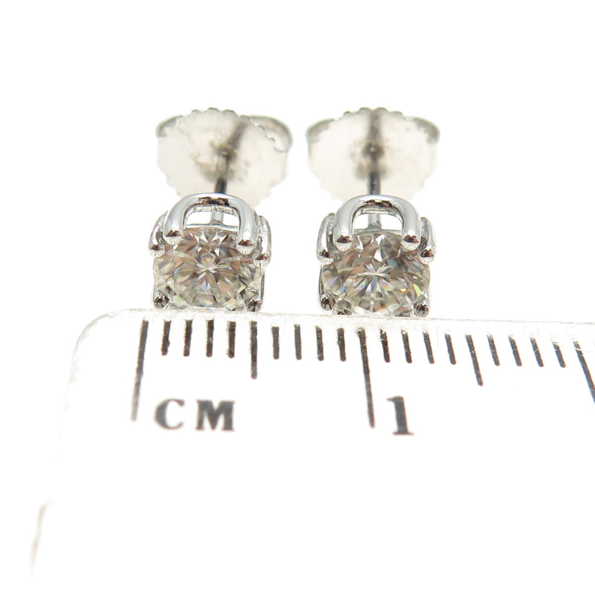 925 Sterling Silver Real Round-Cut Moissanite Stud Earrings