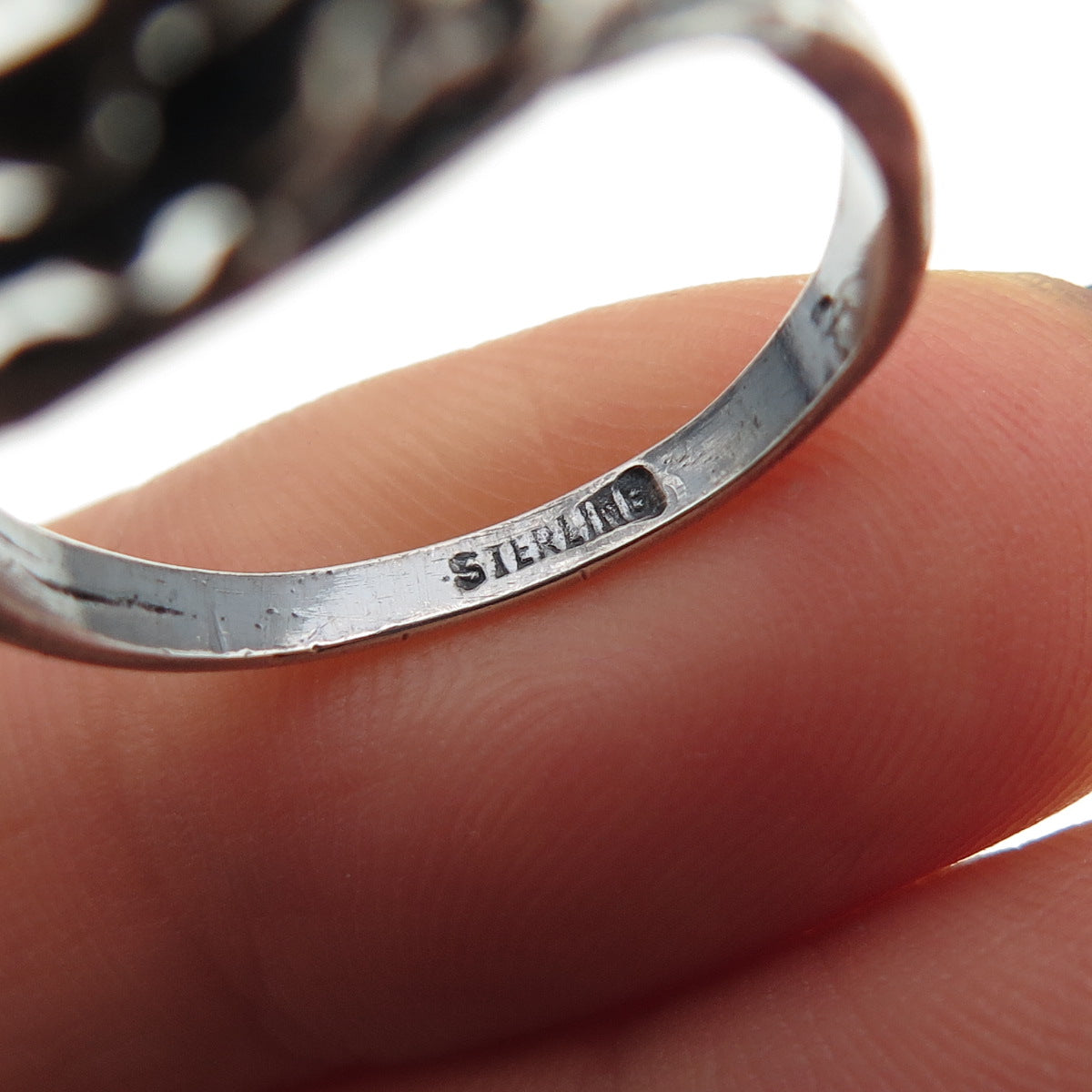 925 Sterling Silver Vintage Modernist Nugget Dome Oxidized Ring Size 8.25