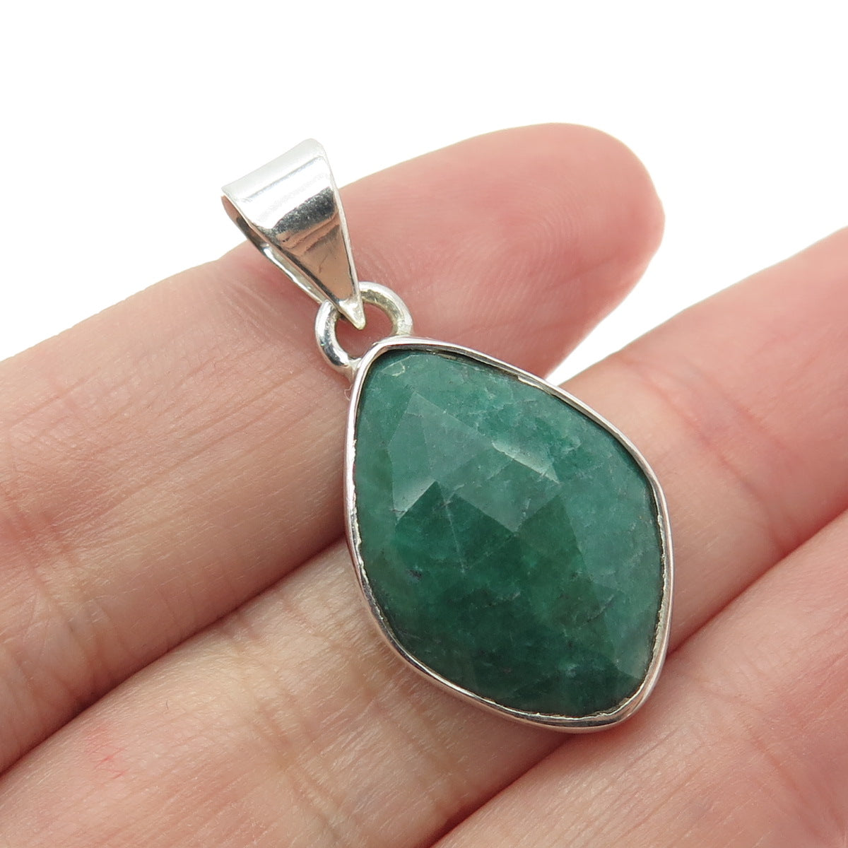 925 Sterling Silver Vintage Real Oval Rhombus-Cut Emerald Pendant