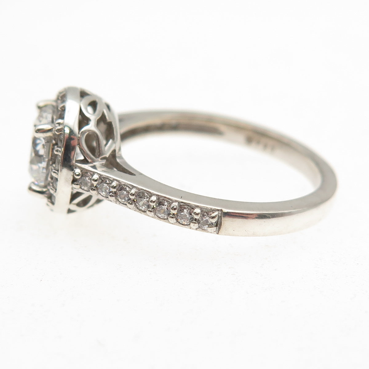 925 Sterling Silver Round-Cut C Z Engagement Ring Size 7