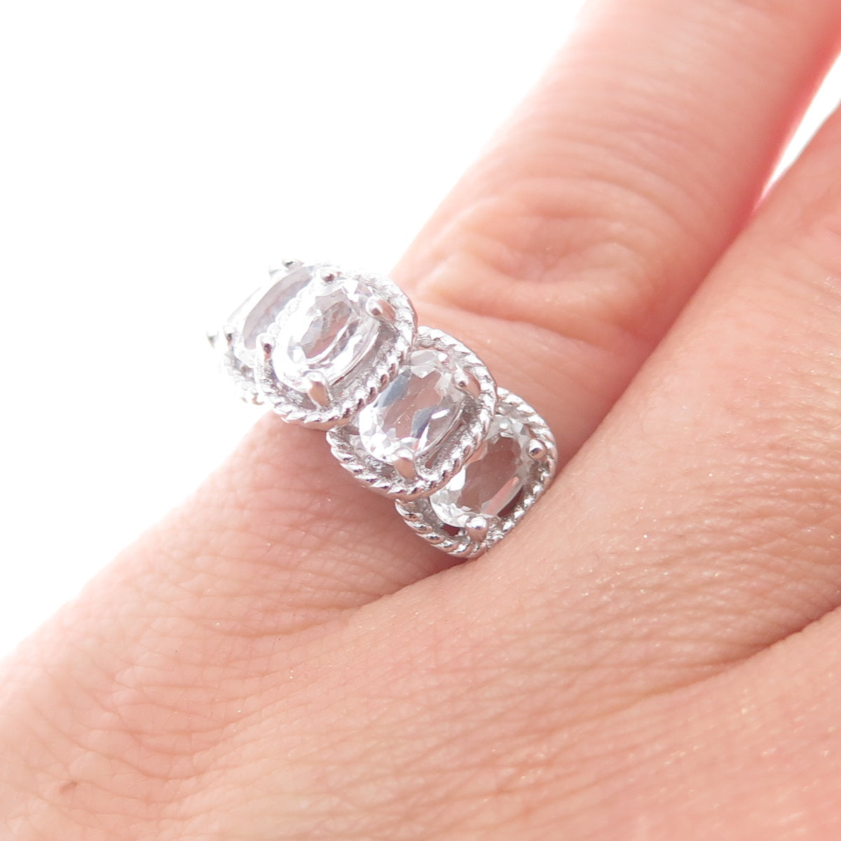 925 Sterling Silver Oval-Cut C Z Ring Size 5.25