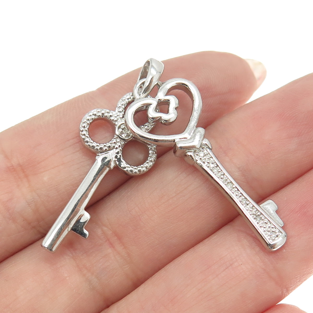 925 Sterling Silver Real Round-Cut Diamond Club & Heart Key Charm Pendant