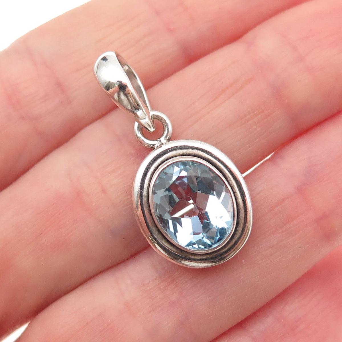 Silpada 925 Sterling Silver Vintage Real Oval-Cut Blue Topaz Charm Pendant