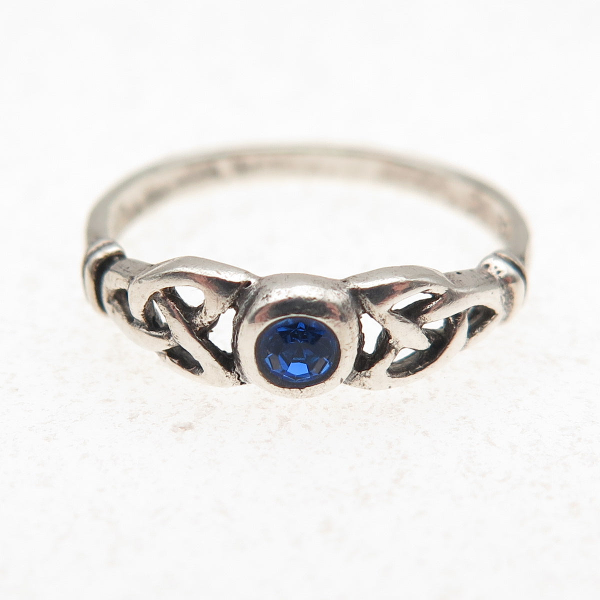 925 Sterling Silver Vintage Blue C Z Celtic Trinity Knot Ring Size 5.75
