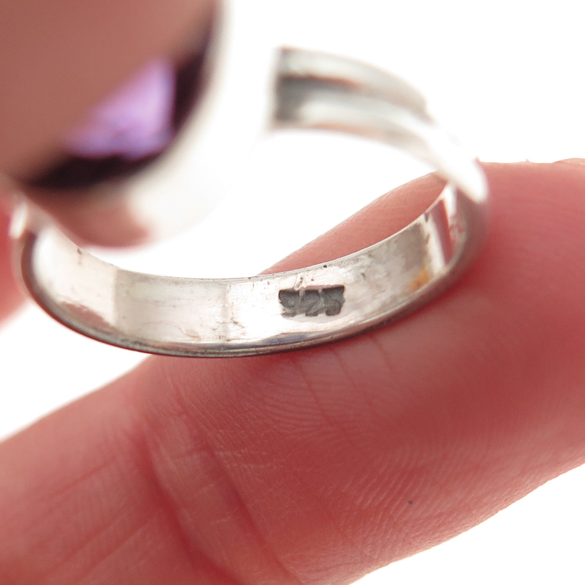 925 Sterling Silver Vintage Real Oval-Cut Amethyst Oxidized Ring Size 6