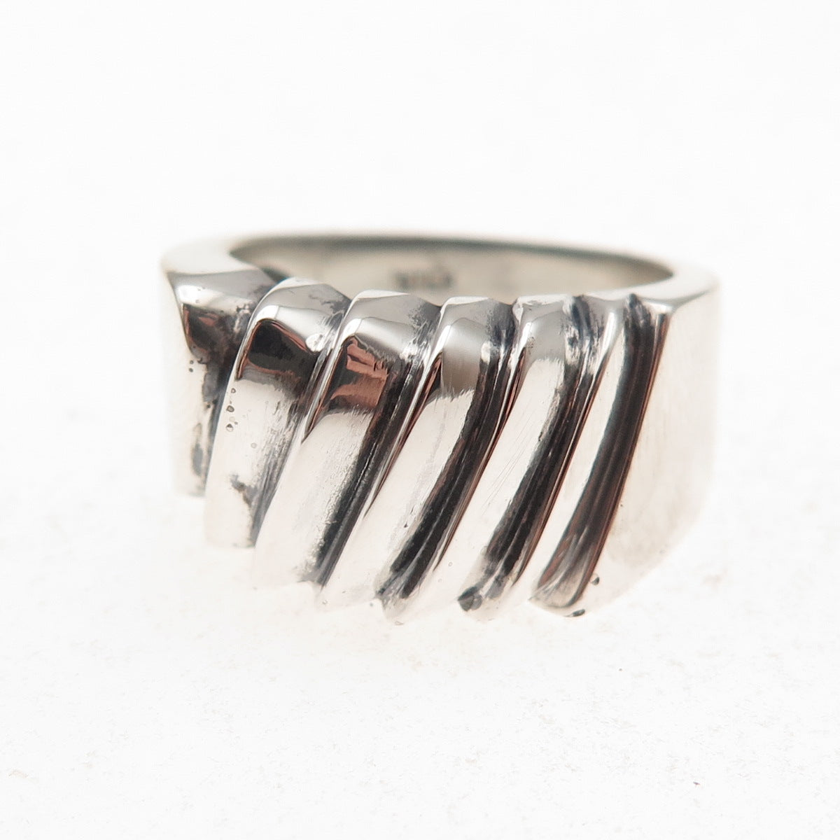 925 Sterling Silver Vintage Modernist Oxidized Ring Size 7.5
