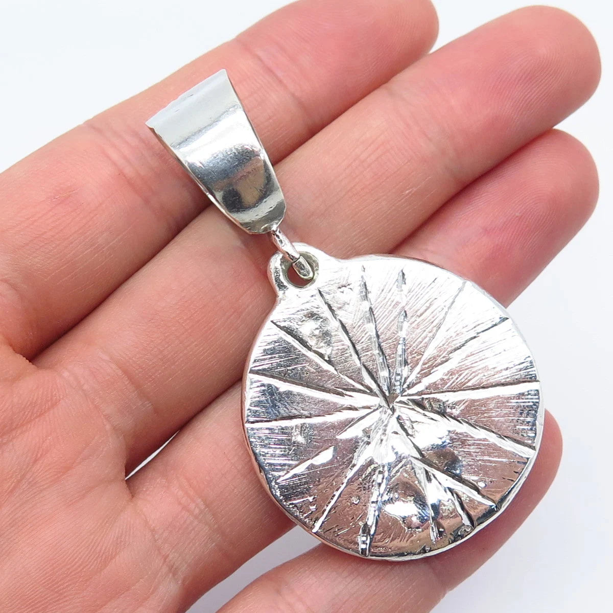 925 Sterling Silver Vintage Hand Peace Sign Pendant