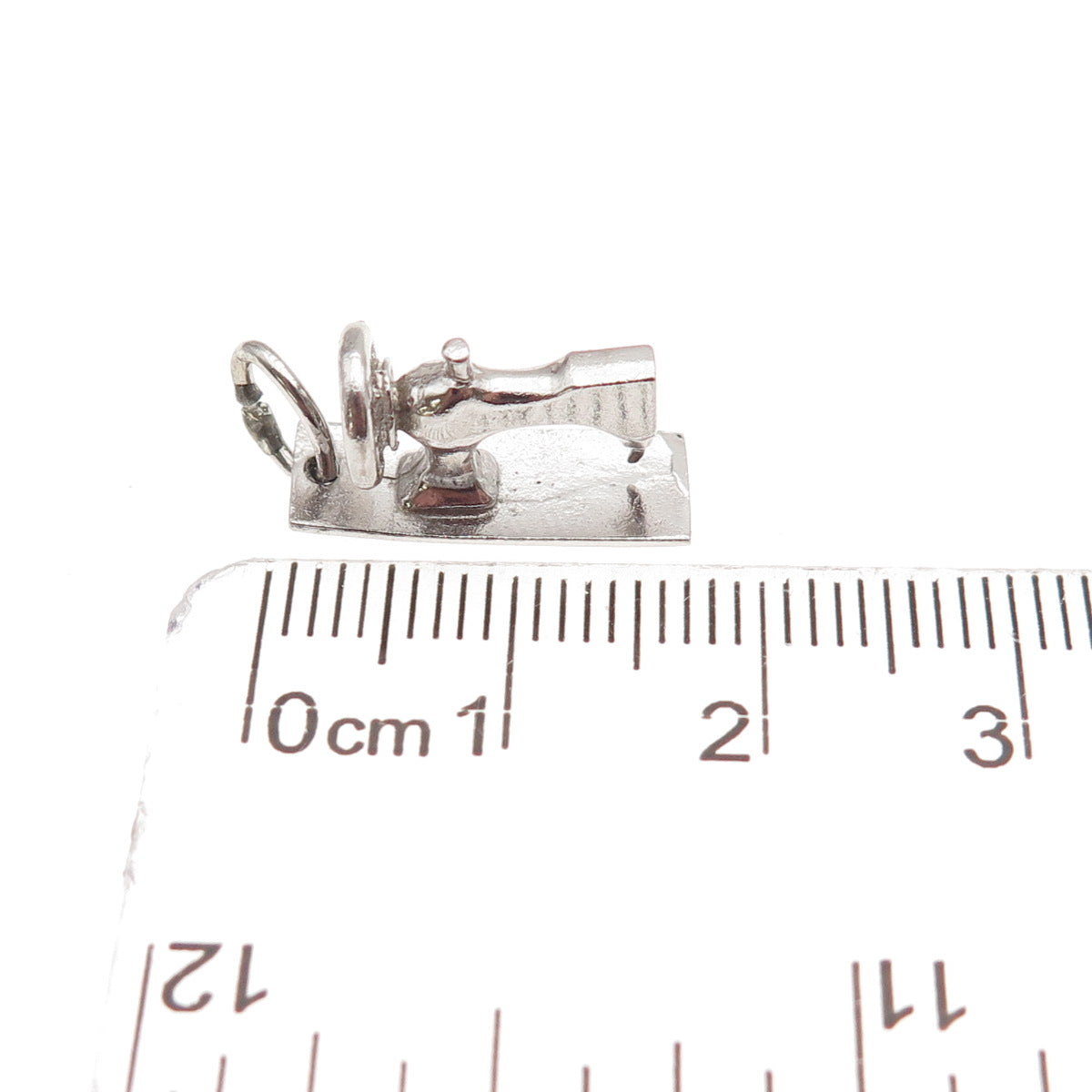 925 Sterling Silver Antique Art Deco Sewing Machine 3D Mini Charm Pendant