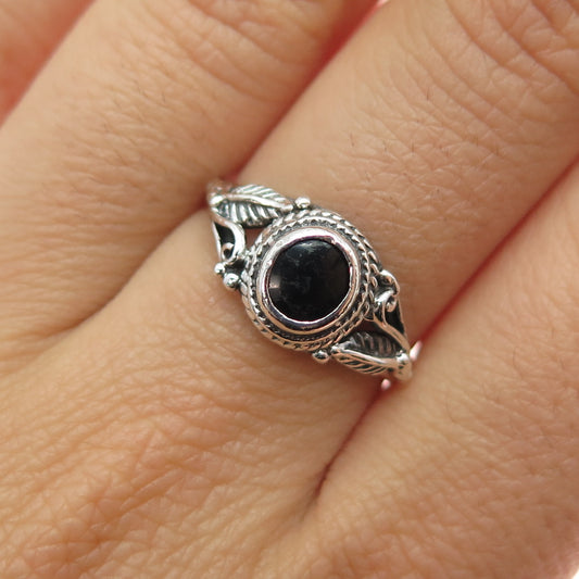 925 Sterling Silver Vintage Real Black Onyx Floral Oxidized Ring Size 7.25