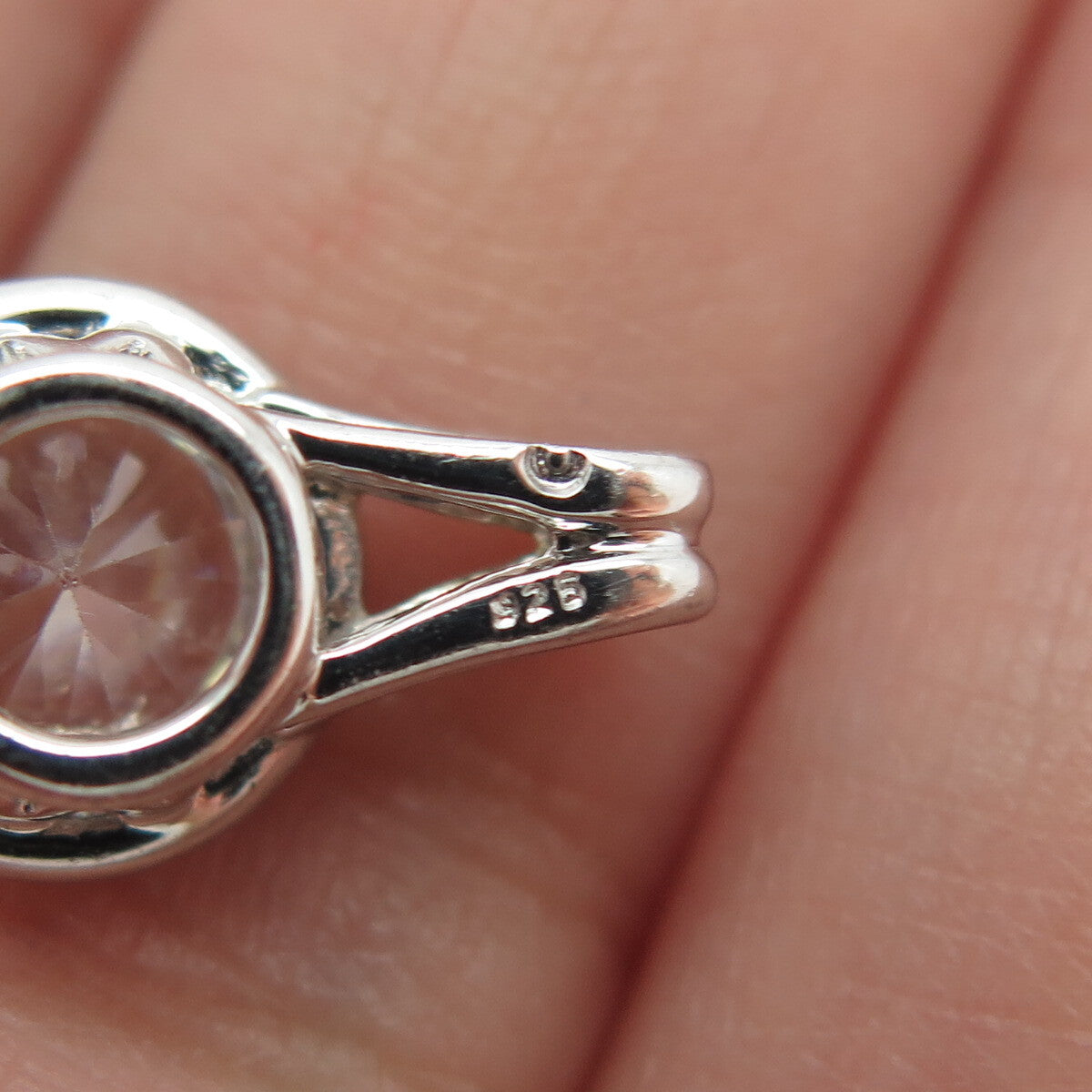 925 Sterling Silver Round-Cut C Z Sparkle Minimalist Pendant