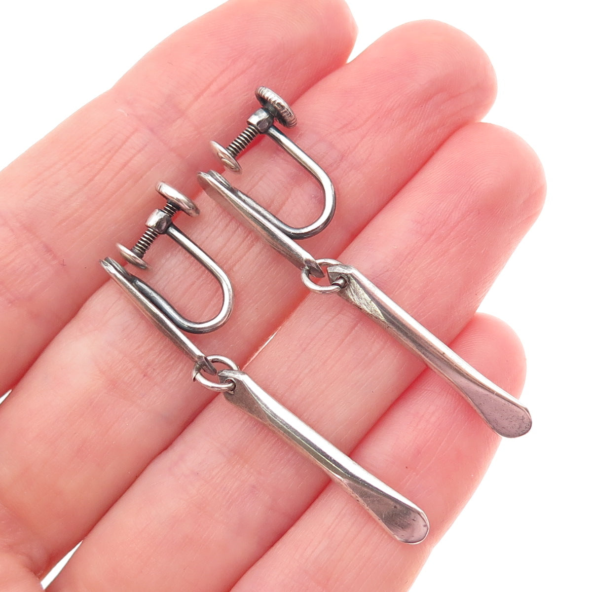 PHYLLIS SKLAR 925 Sterling Silver Vintage Modernist Oxidized Screw Back Earrings