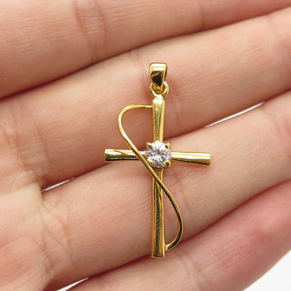 HAN 925 Sterling Silver Gold Plated Round-Cut Shaped C Z Cross Pendant