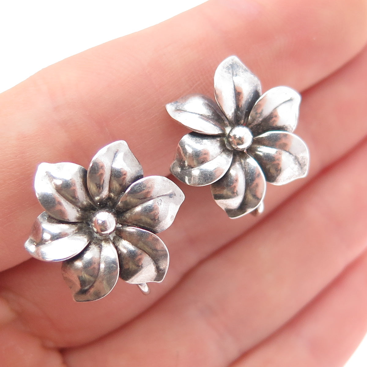 925 Sterling Silver Antique Art Deco Flower Oxidized Screw Back Earrings