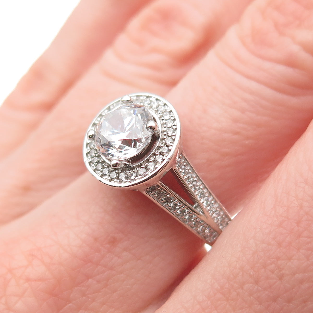 925 Sterling Silver Round-Cut C Z Engagement Ring Size 8