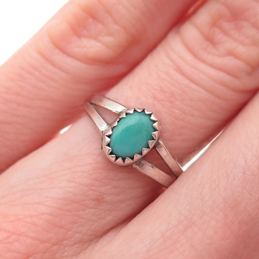Old Pawn 925 Sterling Silver Vintage Southwestern Turquoise Tribal Ring Size 4.5