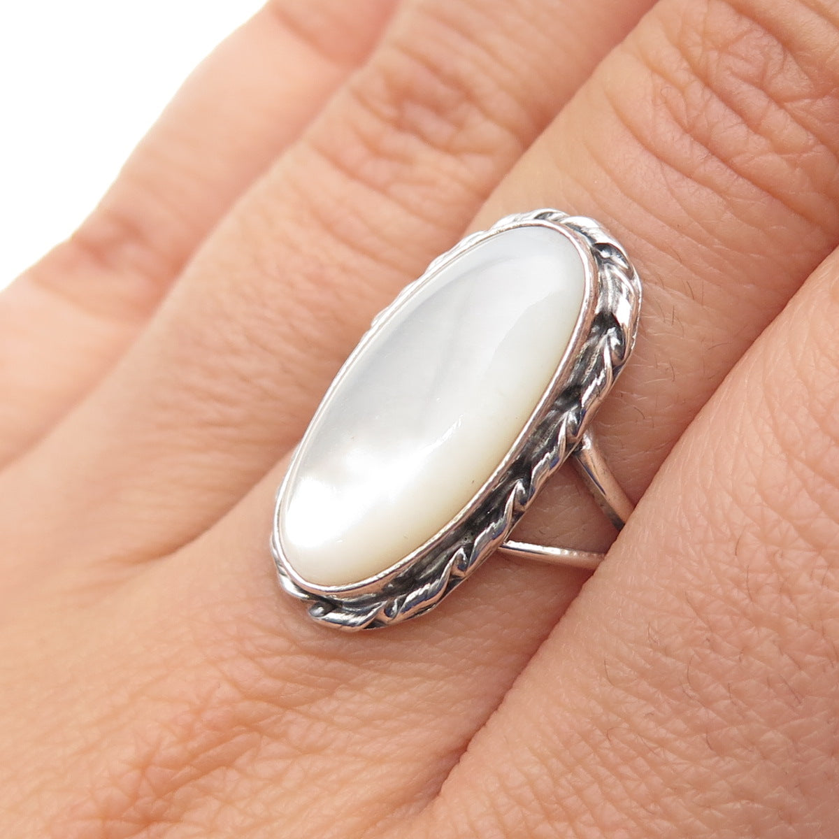 Old Pawn 925 Sterling Silver Vintage Southwestern MOP Tribal Ring Size 7