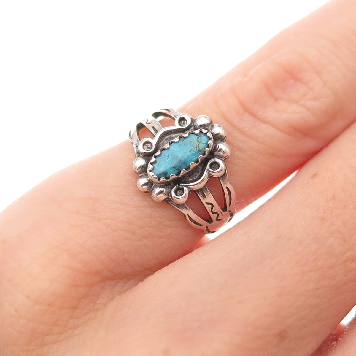 Old Pawn Sterling Silver Vintage Southwestern Turquoise Tribal Ring Size 2.25