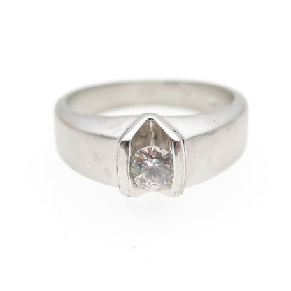 925 Sterling Silver Round-Cut C Z Engagement Ring Size 6.75