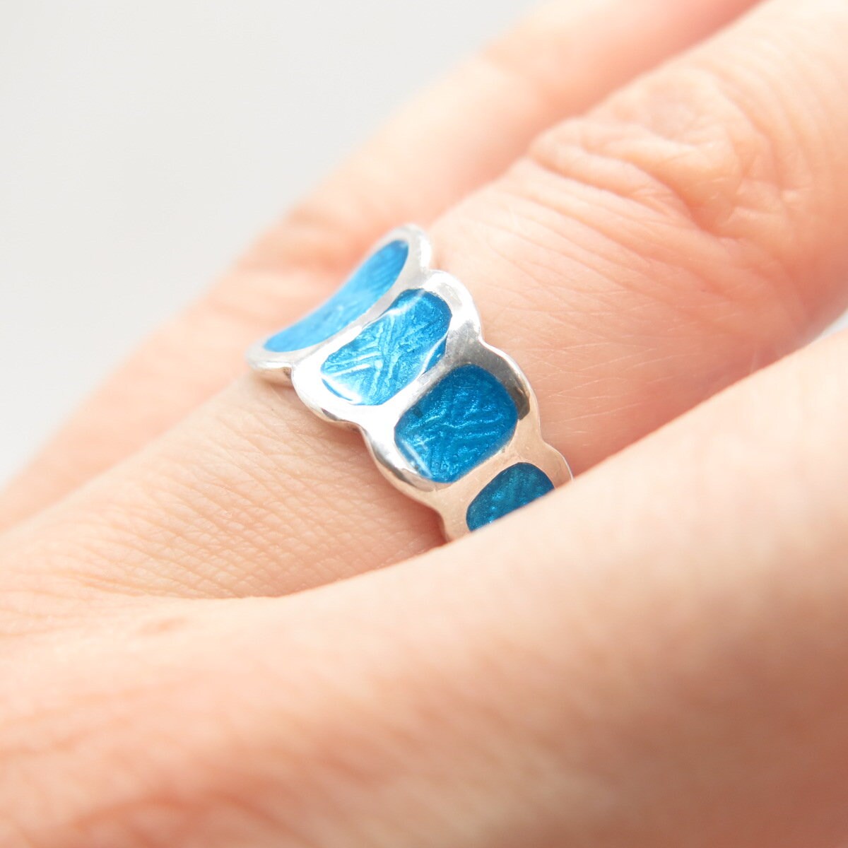 925 Sterling Silver Vintage Italy Blue Enamel Ring Size 5.25