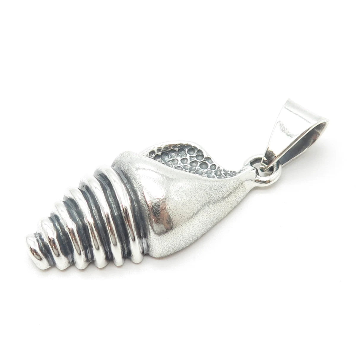 925 Sterling Silver Vintage Seashell Pendant