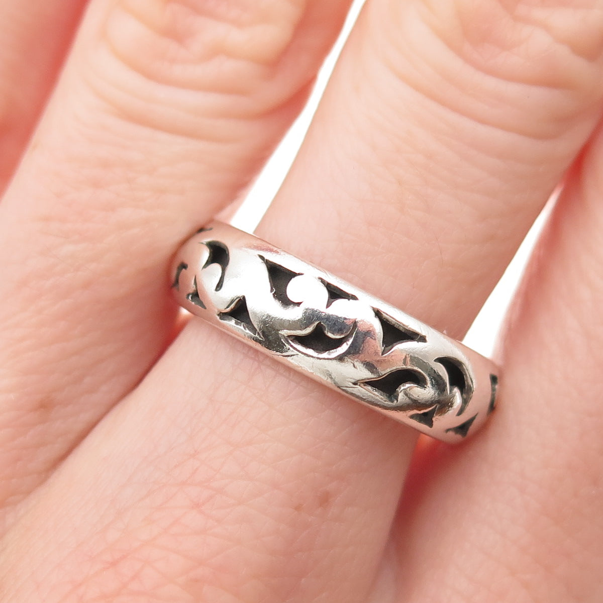 Lois Hill Sterling Silver Vintage Signature Scroll Oxidized Band Ring Size 9.25