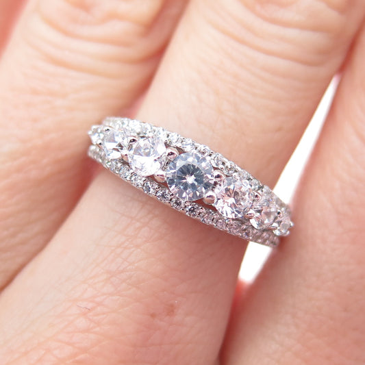 925 Sterling Silver Round-Cut C Z Engagement Ring Size 6