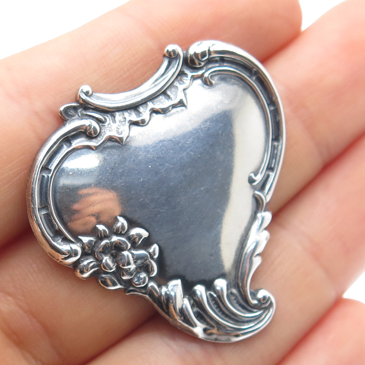925 Sterling Silver Antique Art Deco Heart & Flower Repousse Oxidized Pin Brooch