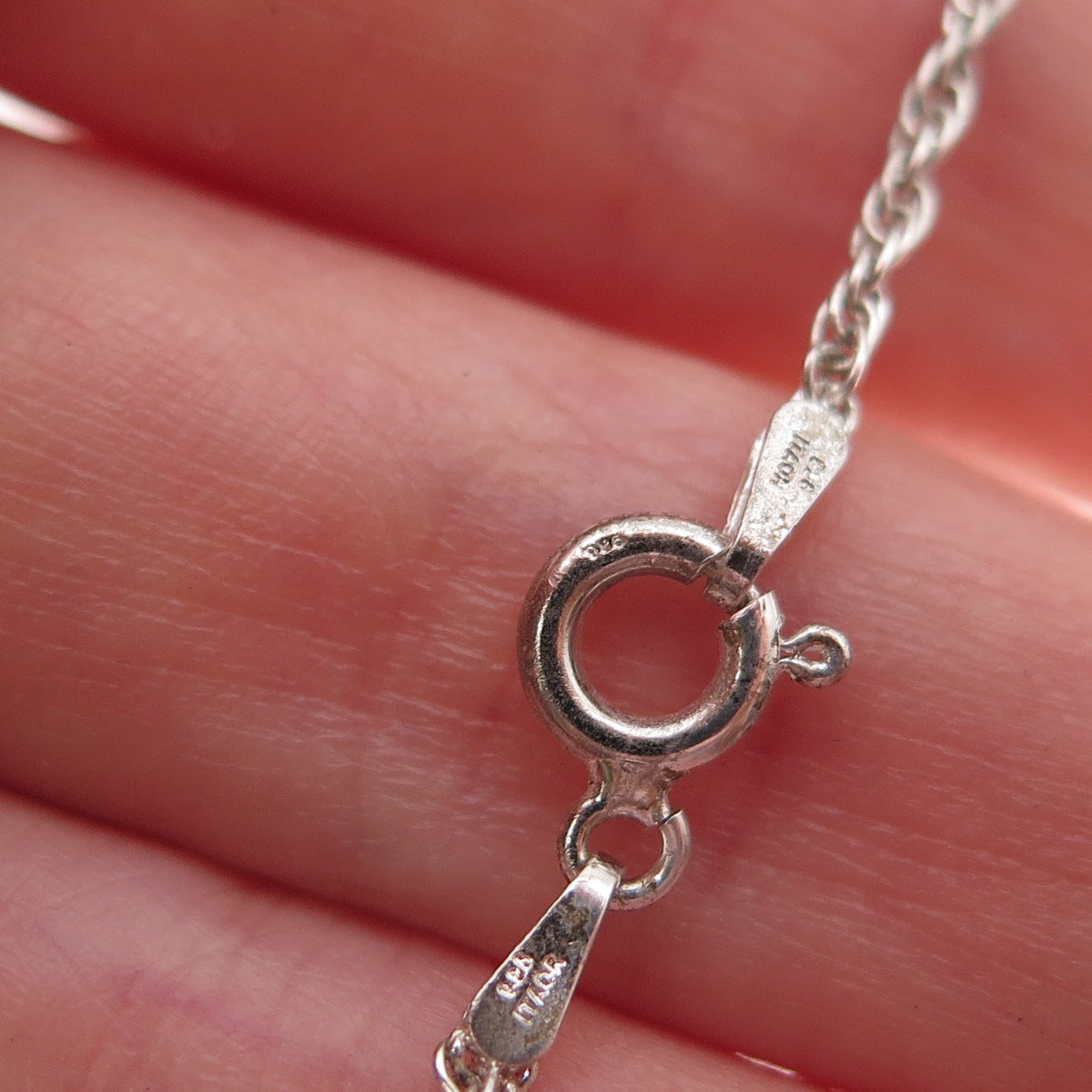 925 Sterling Silver Vintage Round-Cut C Z Singapore Chain Necklace 16"
