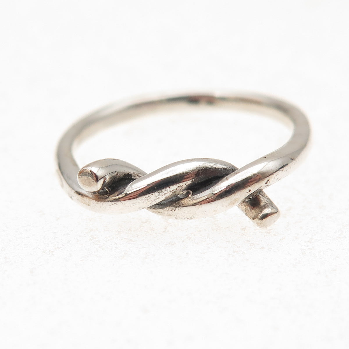 925 Sterling Silver Vintage Twisted Oxidized Ring Size 7