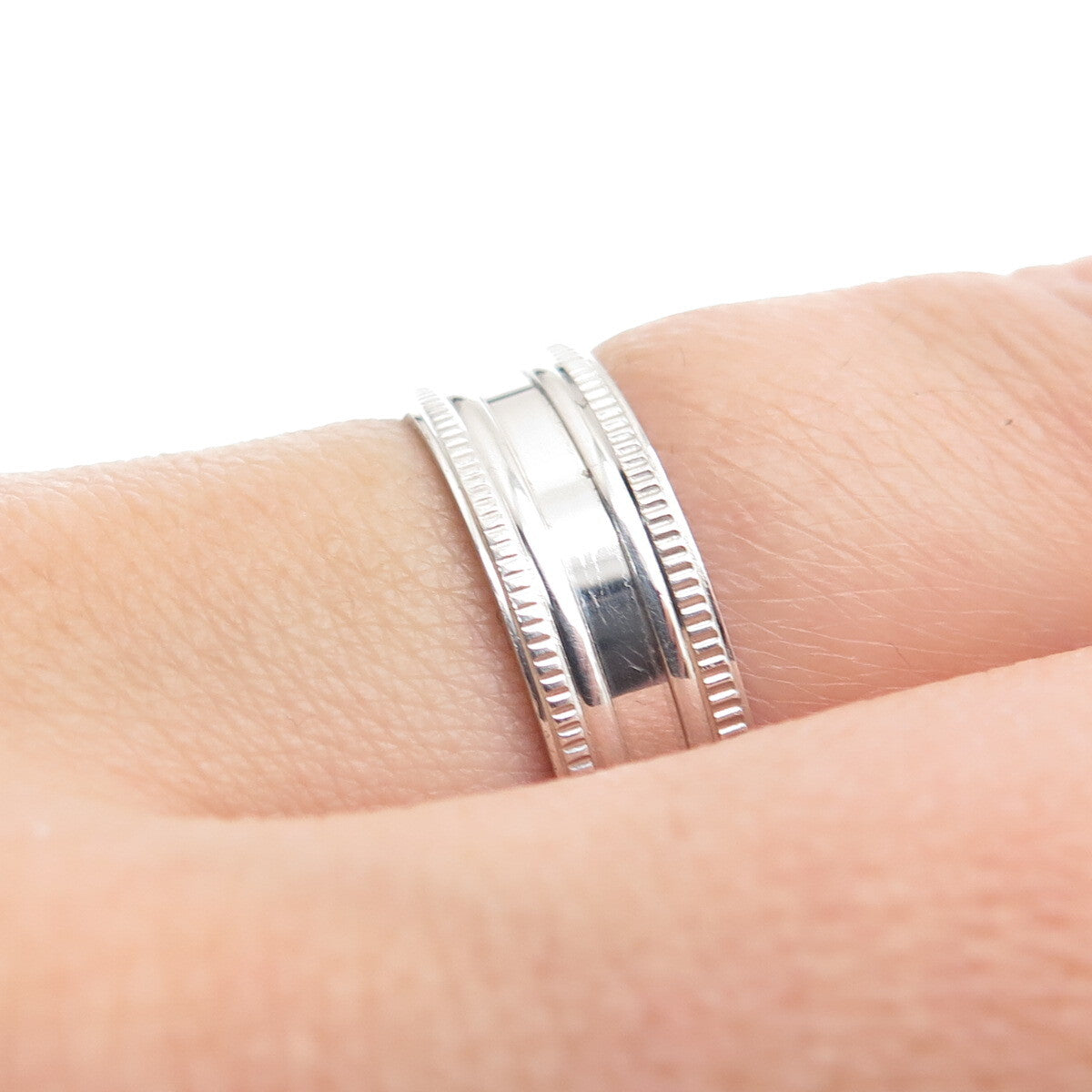 925 Sterling Silver Diamond-Cut Ribbed Band Ring Size 7.5