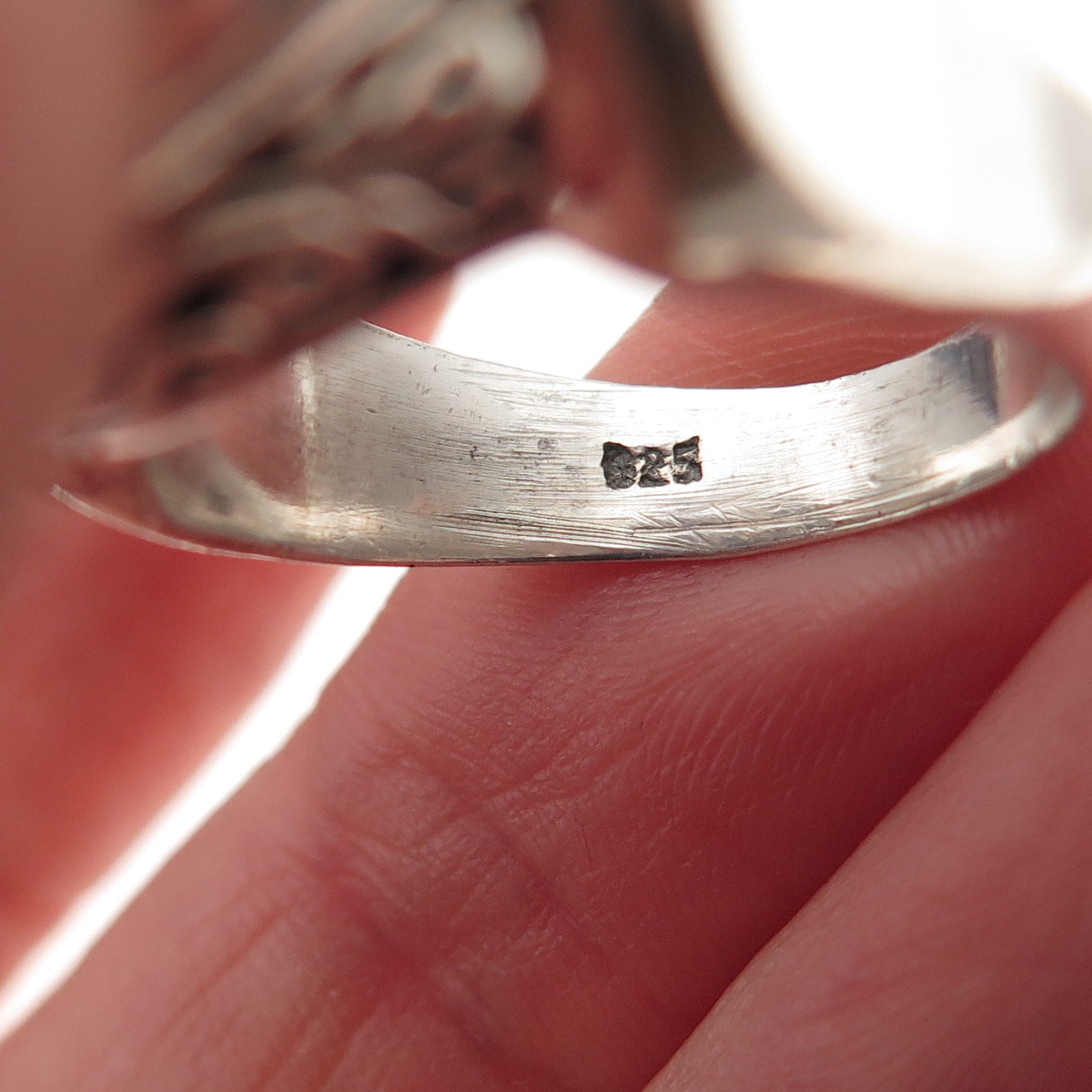 925 Sterling Silver Vintage Modernist Scroll Oxidized Ring Size 8.25