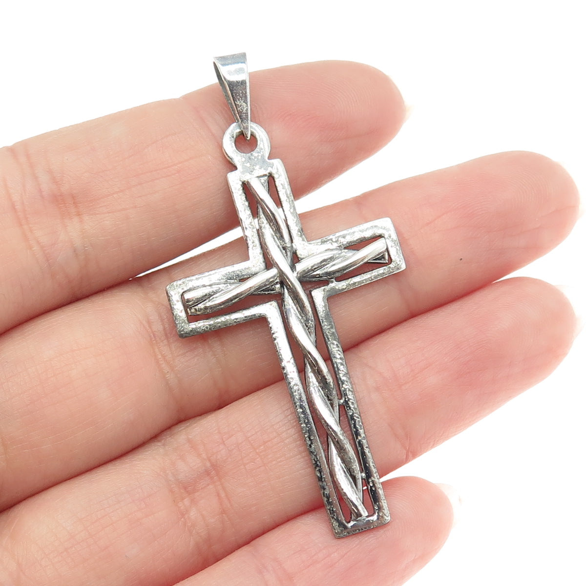 925 Sterling Silver Vintage Braided Cross Pendant