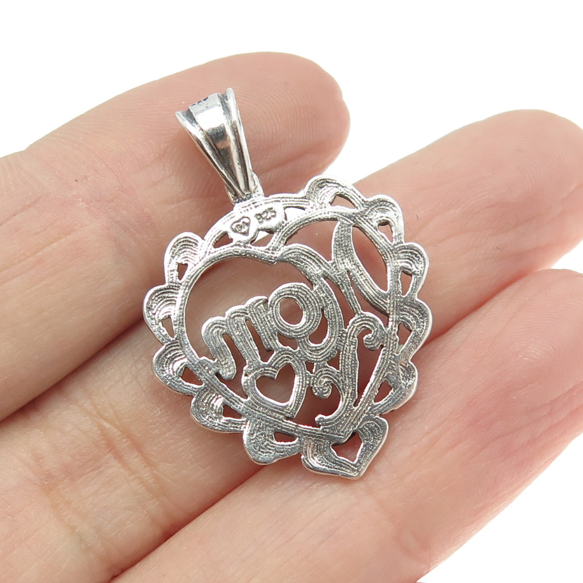 925 Sterling Silver Vintage "Mom" Love Heart Pendant