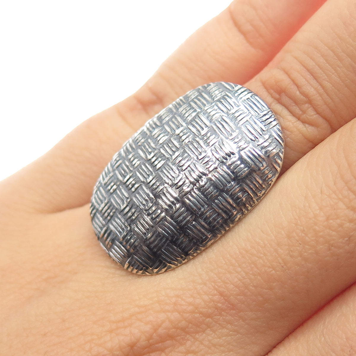 925 Sterling Silver Vintage Textured Oxidized Ring Size 5.5