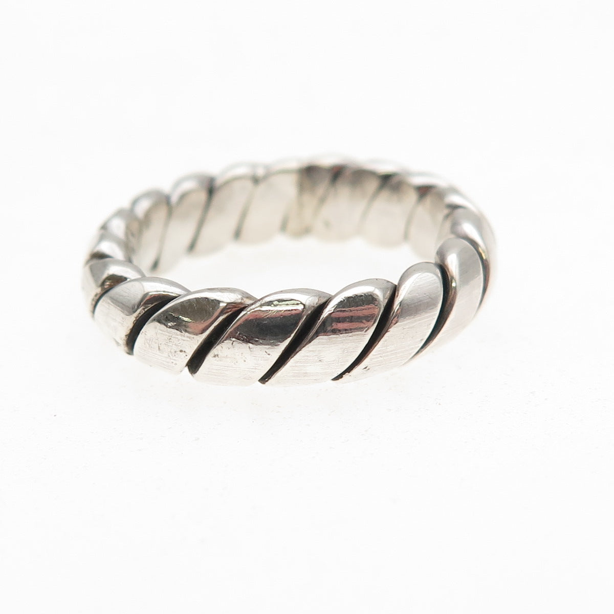 925 Sterling Silver Vintage Oxidized Ribbed Band Ring Size 7.25