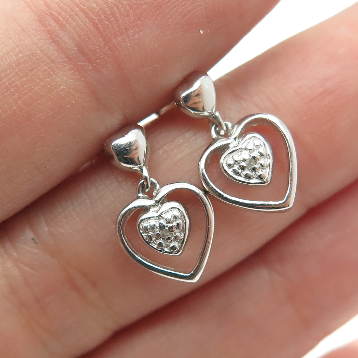 DBJ DEE BERKLE 925 Sterling Silver Real Round-Cut Diamond Heart Earrings