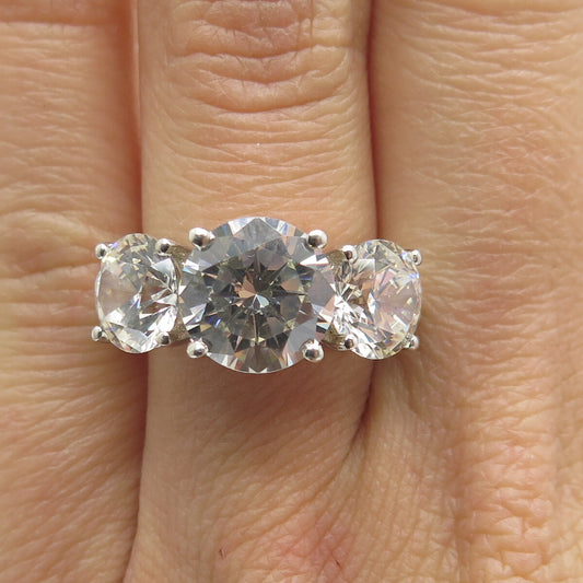 925 Sterling Silver Round-Cut C Z Engagement Ring Size 5