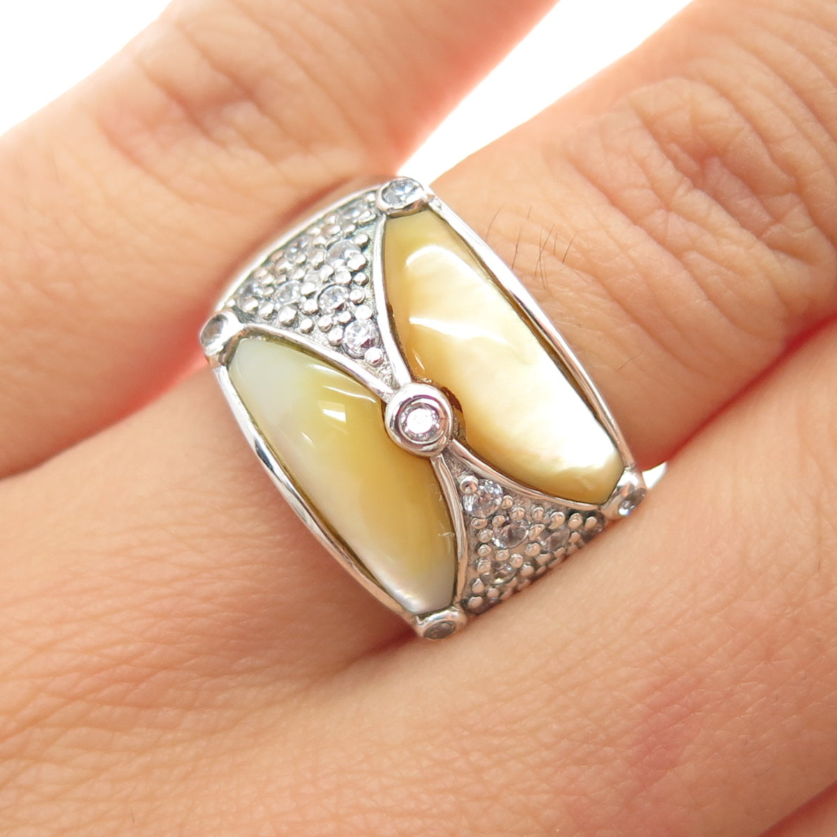 925 Sterling Silver Real MOP & Round-Cut C Z Modernist Ring Size 6