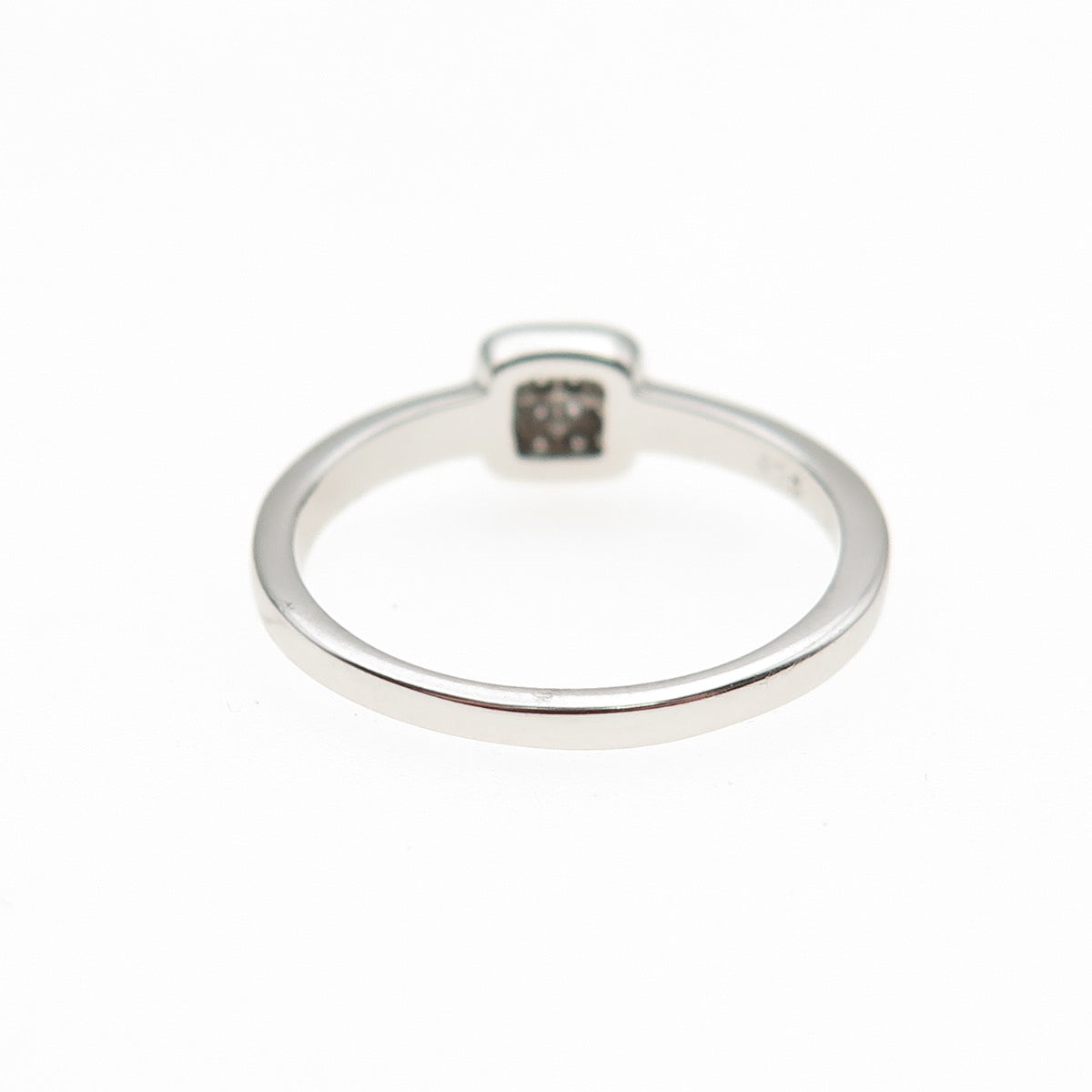 925 Sterling Silver Round-Cut C Z Engagement Ring Size 6