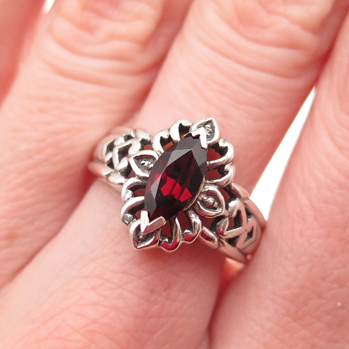 CNA Pranda 925 Sterling Silver Vintage Real Red Garnet Heart Ring Size 7.75