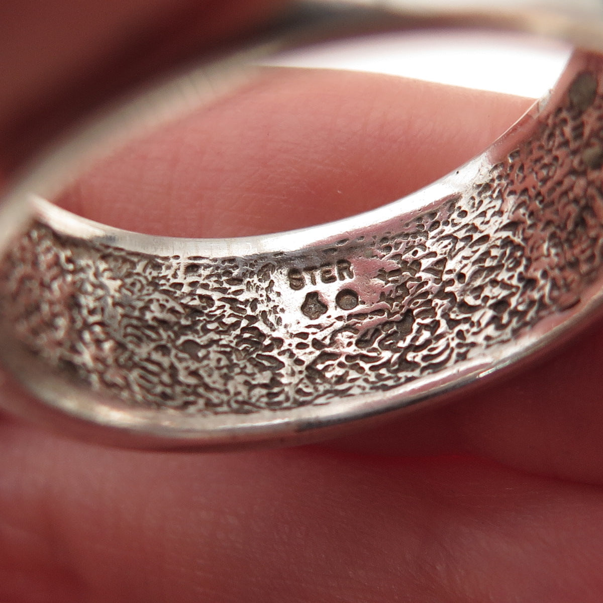 Silver Fox Old Pawn 925 Sterling Vintage Enamel Wolf Paw Band Ring Size 12