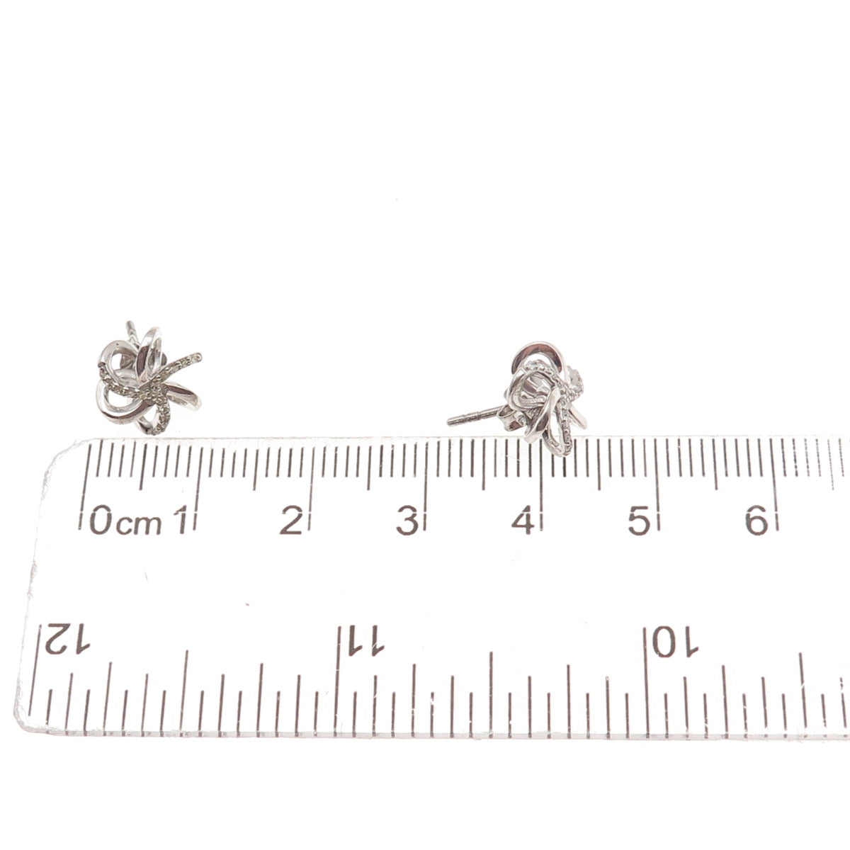 925 Sterling Silver Real Round-Cut Diamond Floral Stud Earrings