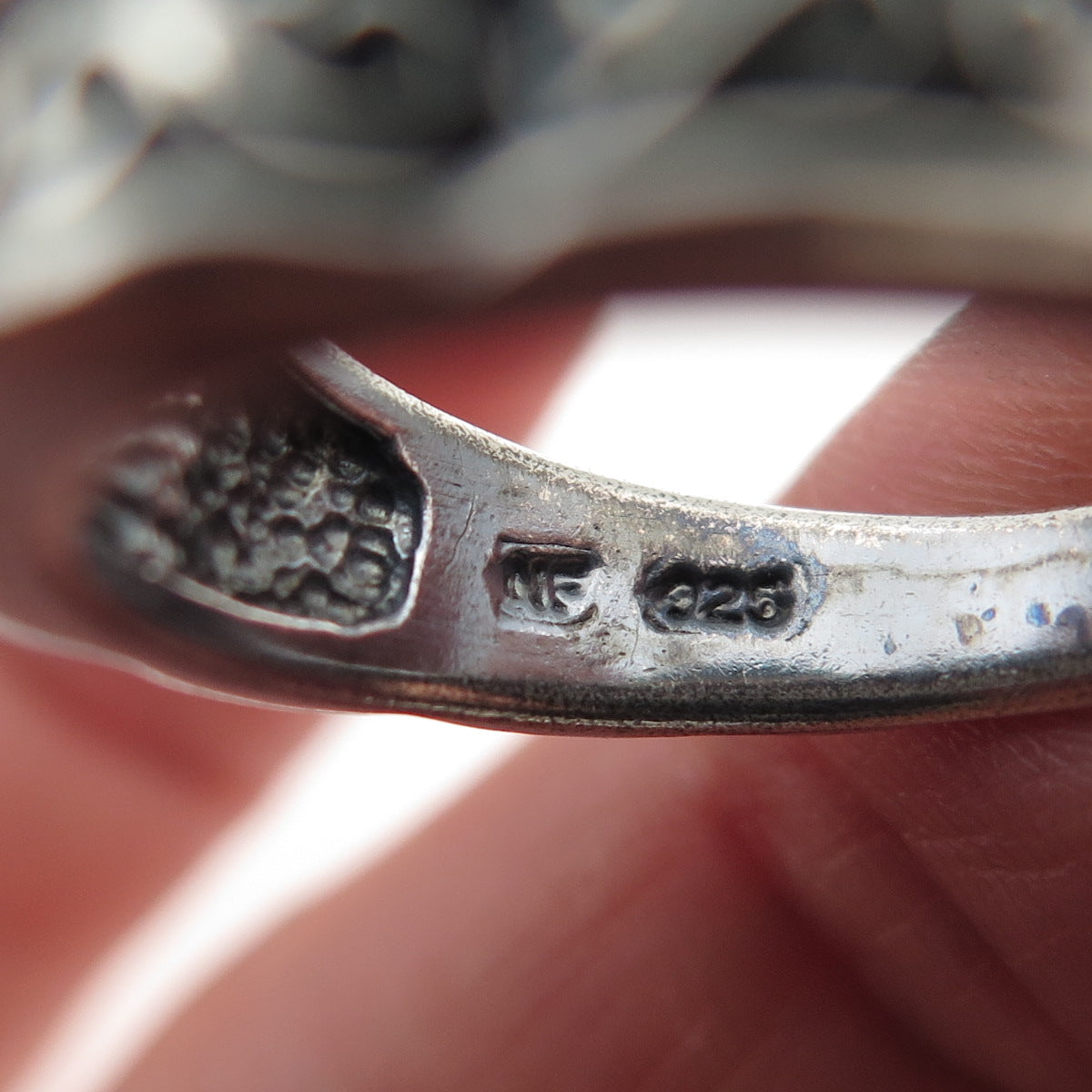 CHAPAL ZENRAY 925 Sterling Silver Vintage Modernist Swirl Oxidized Ring Size 9