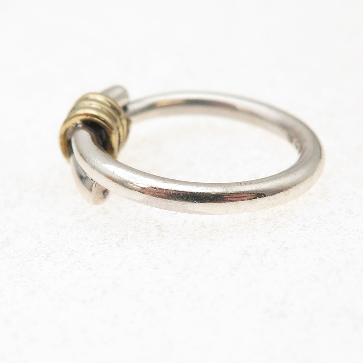925 Sterling Silver 2-Tone Vintage Modernist Hug Ring Size 4.25