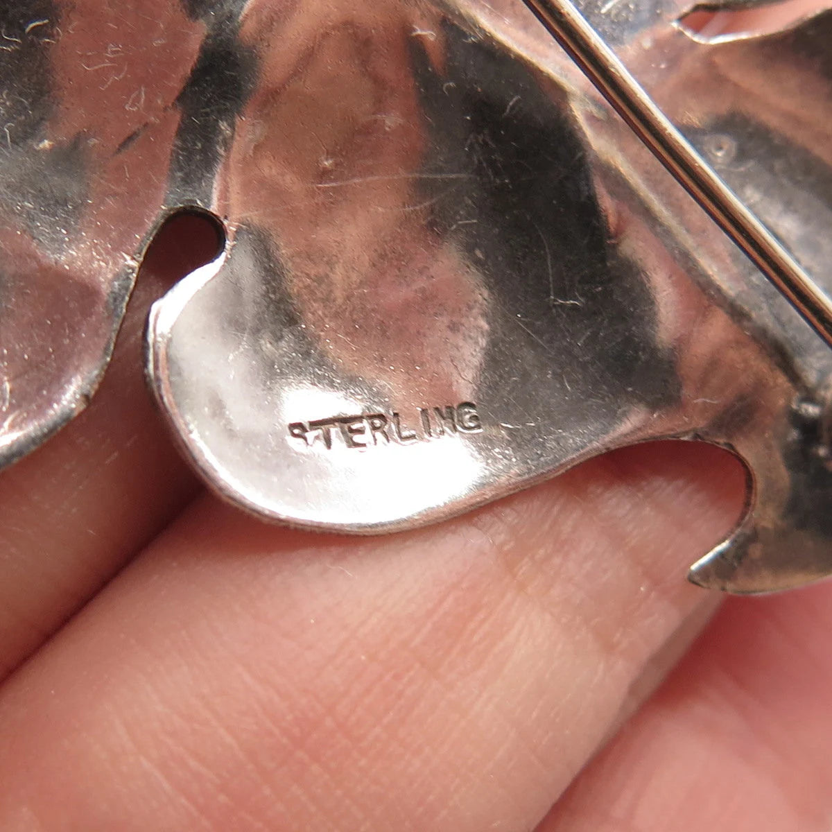925 Sterling Silver Vintage Grape Leaf Pin Brooch