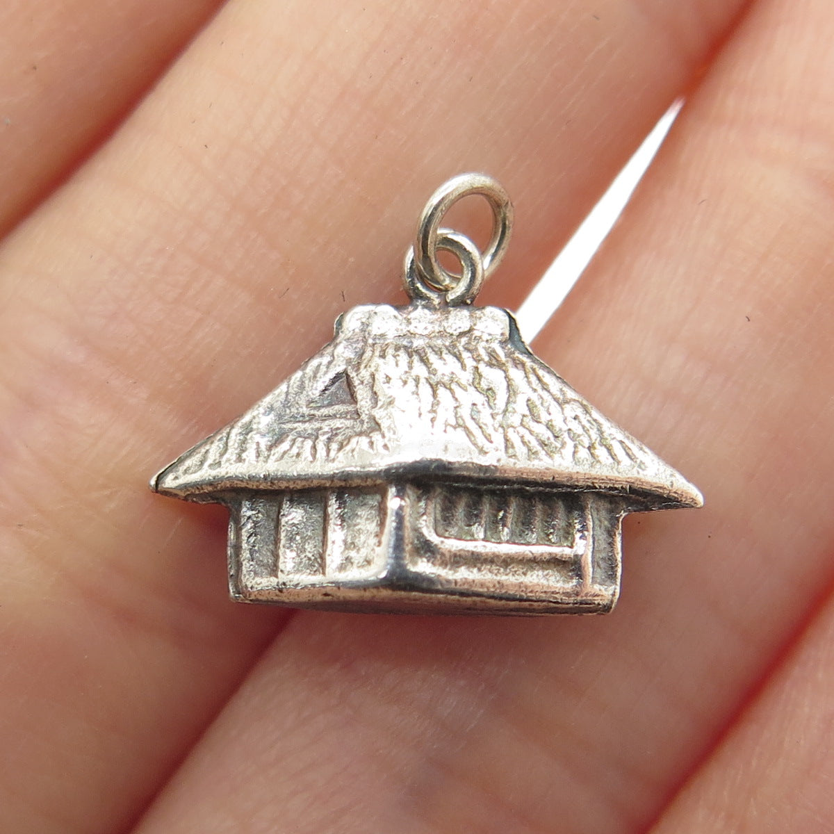 925 Sterling Silver Antique Art Deco Japanese Cabin Minimalist Charm Pendant