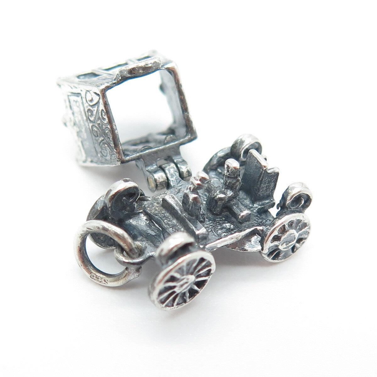 925 Sterling Silver Antique Art Deco Carriage Movable 3D Charm Pendant