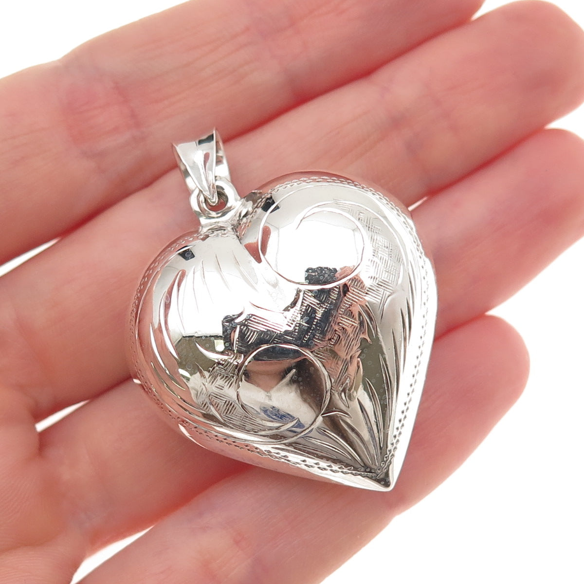 925 Sterling Silver Vintage Engraved Puffy Heart Charm Pendant